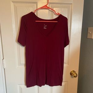 Maroon v neck tee
